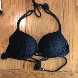 Victoria’s Secret bikini top 36C
